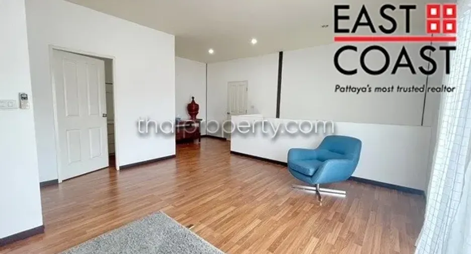 For rent and for sale 5 bedrooms house in Bang Lamung, Chonburi