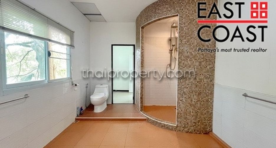 For sale そして for rent 5 ベッドルーム house in East Pattaya, Pattaya