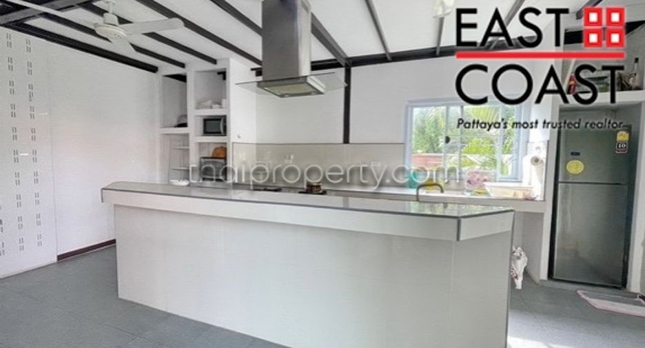 For sale そして for rent 5 ベッドルーム house in East Pattaya, Pattaya