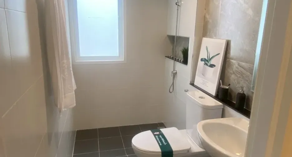 Reihenhaus zum Kauf mit 4 Zimmer in Bang Lamung, Chonburi