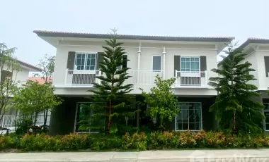 For sale 4 bedrooms townhouse in Bang Lamung, Chonburi
