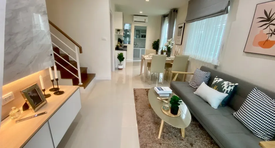 Reihenhaus zum Kauf mit 4 Zimmer in Bang Lamung, Chonburi