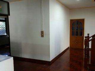 For rent and for sale 3 bedrooms house in Watthana, Bangkok