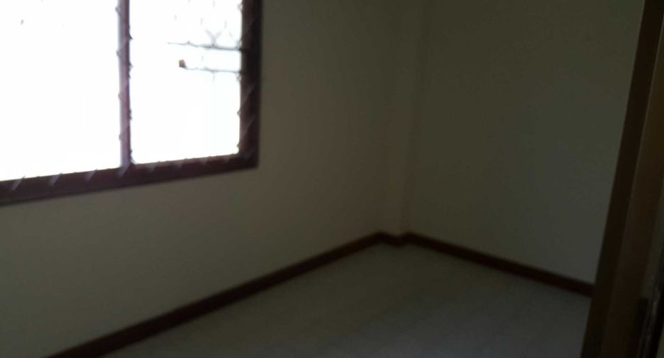 For rent and for sale 3 bedrooms house in Watthana, Bangkok