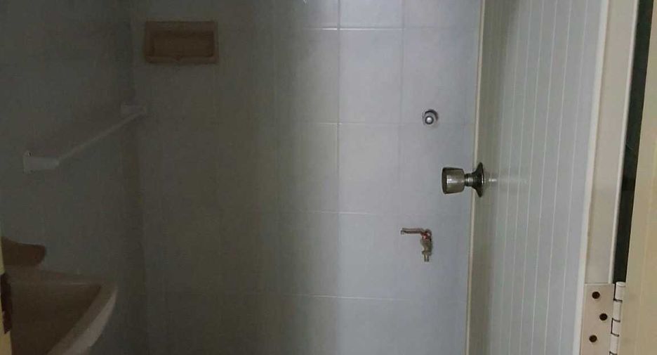 For rent and for sale 3 bedrooms house in Watthana, Bangkok