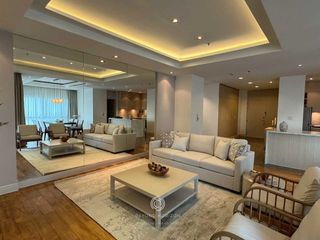 Condo en alquiler de 3 habitaciones en Pathum Wan, Bangkok
