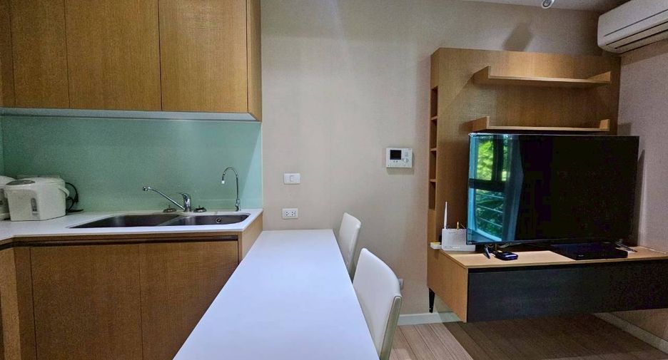 À louer 1 chambre condo à Watthana, Bangkok