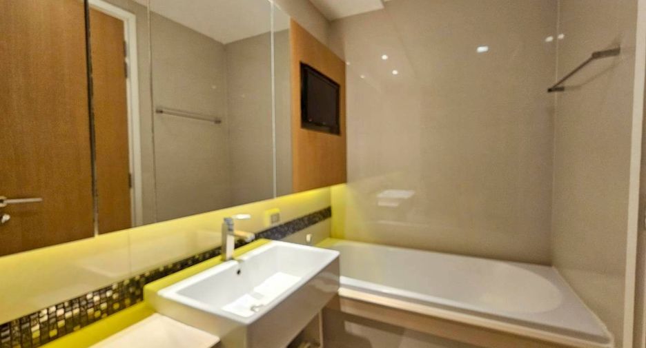 À louer 1 chambre condo à Watthana, Bangkok
