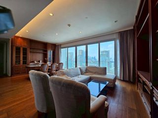 À louer 3 chambres condo à Pathum Wan, Bangkok