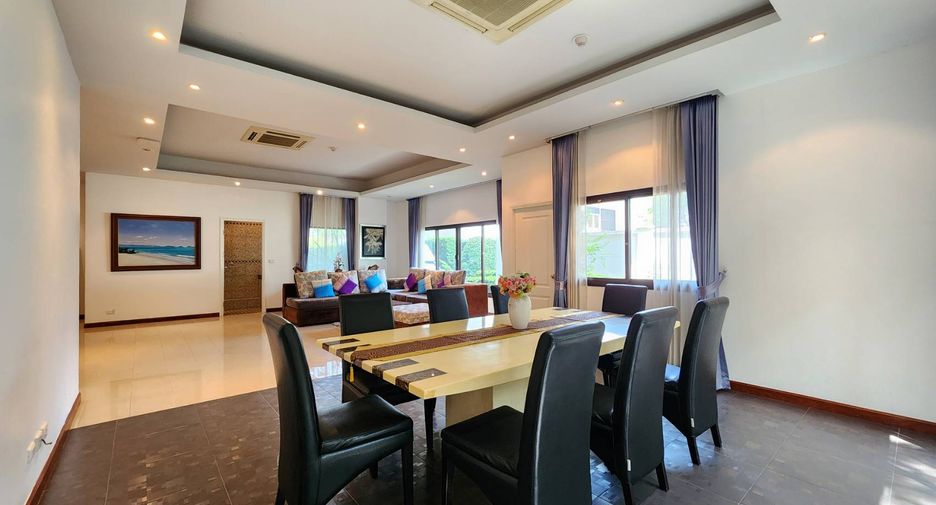 For rent 3 bedrooms condo in Watthana, Bangkok
