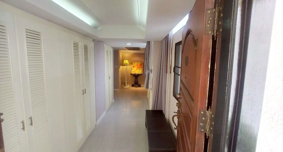 Wohnung zur Miete und zum Kauf mit 2 Zimmer in Watthana, Bangkok