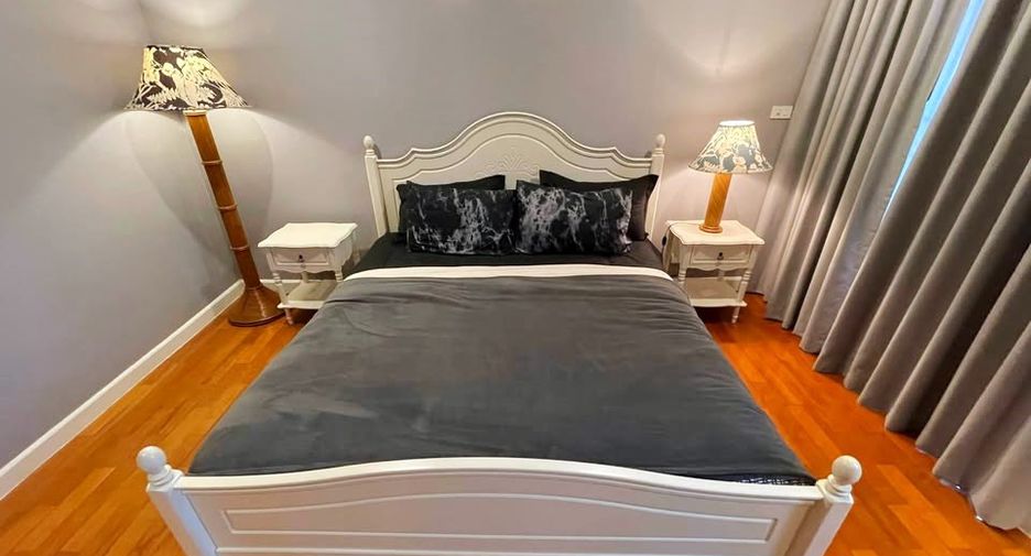 Wohnung zur Miete und zum Kauf mit 2 Zimmer in Watthana, Bangkok