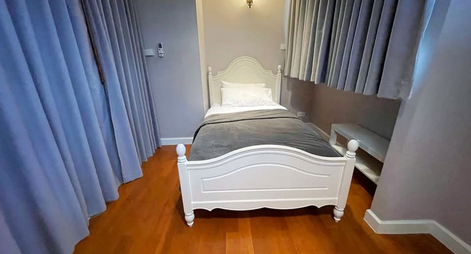Wohnung zur Miete und zum Kauf mit 2 Zimmer in Watthana, Bangkok