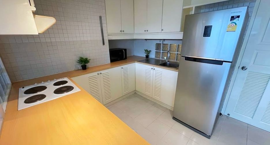 Wohnung zur Miete und zum Kauf mit 2 Zimmer in Watthana, Bangkok