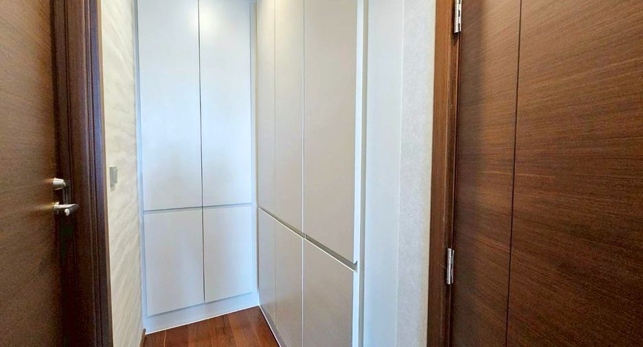 For rent and for sale 2 bedrooms condo in Watthana, Bangkok