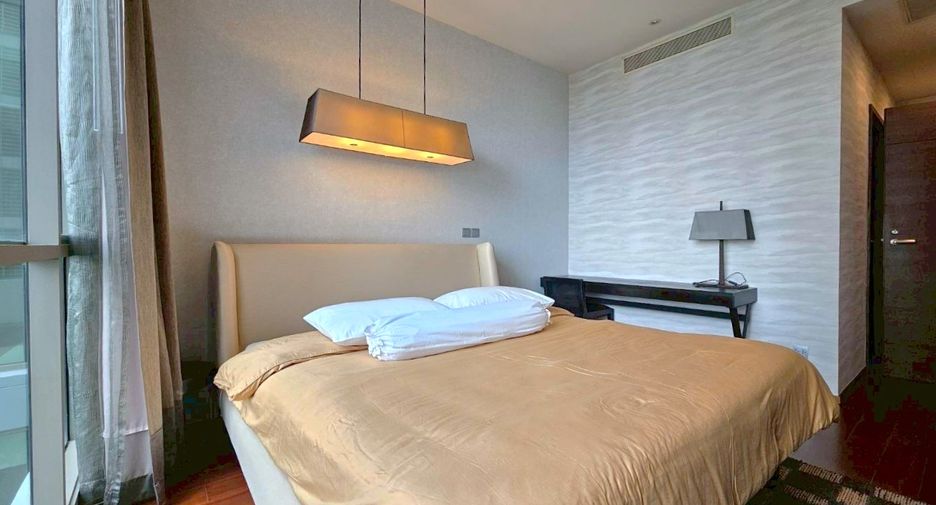 For rent and for sale 2 bedrooms condo in Watthana, Bangkok