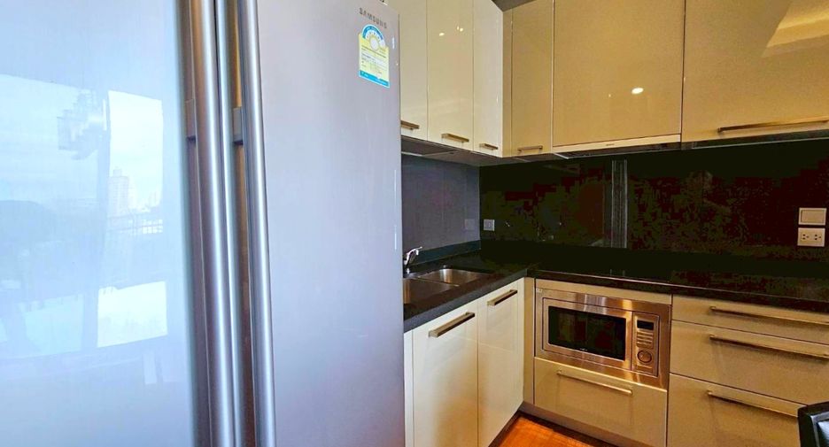 For rent and for sale 2 bedrooms condo in Watthana, Bangkok