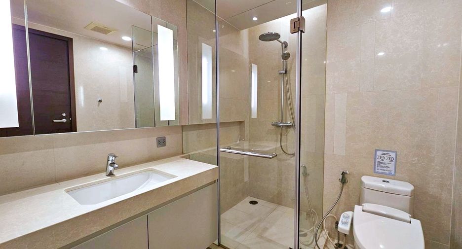 For rent and for sale 2 bedrooms condo in Watthana, Bangkok