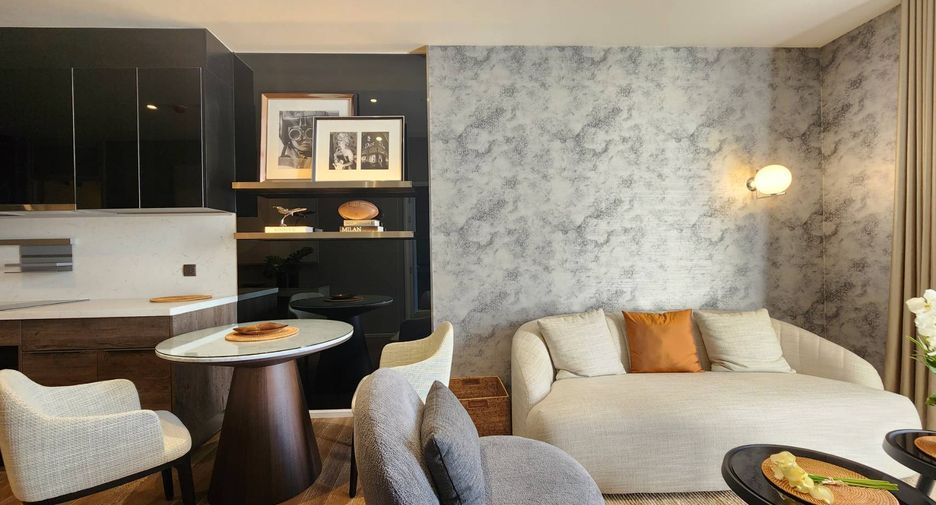 For rent and for sale 1 bed condo in Pathum Wan, Bangkok