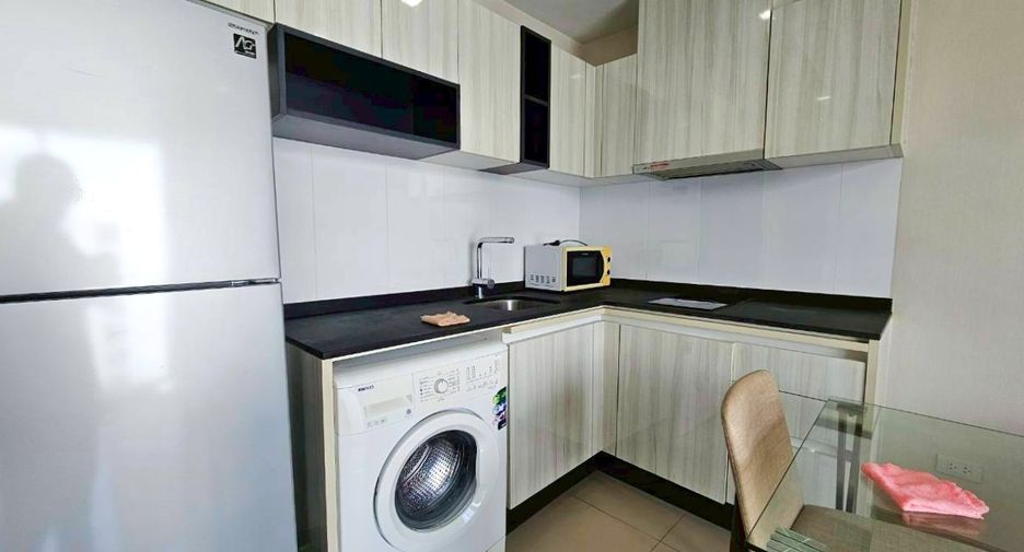 For rent and for sale 1 bed condo in Watthana, Bangkok