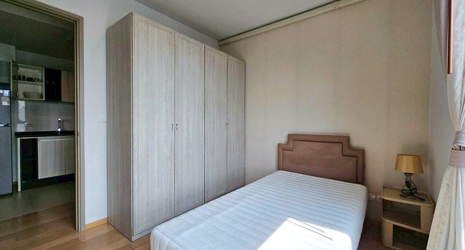 Condo en alquiler y en venta de 2 habitaciones en Watthana, Bangkok