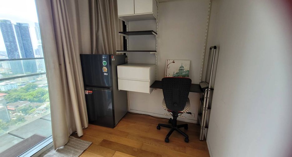 For rent and for sale 2 bedrooms condo in Sathon, Bangkok