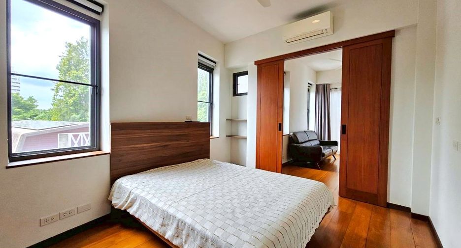 出租 和 出售 4 卧室 独立屋 在 Watthana, 曼谷