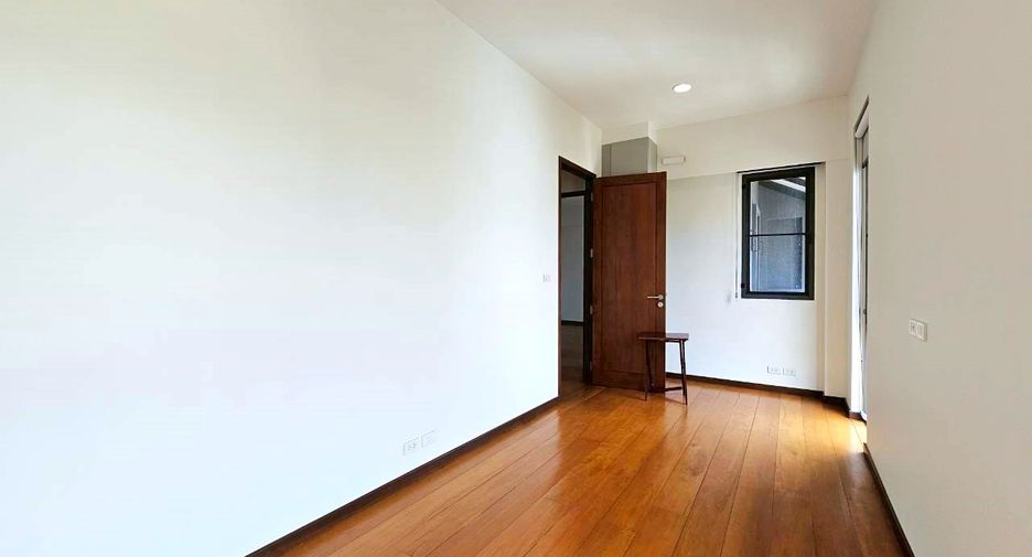 出租 和 出售 4 卧室 独立屋 在 Watthana, 曼谷