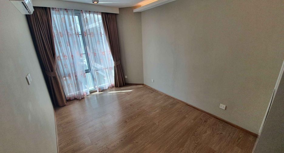 For rent and for sale 2 bedrooms condo in Watthana, Bangkok