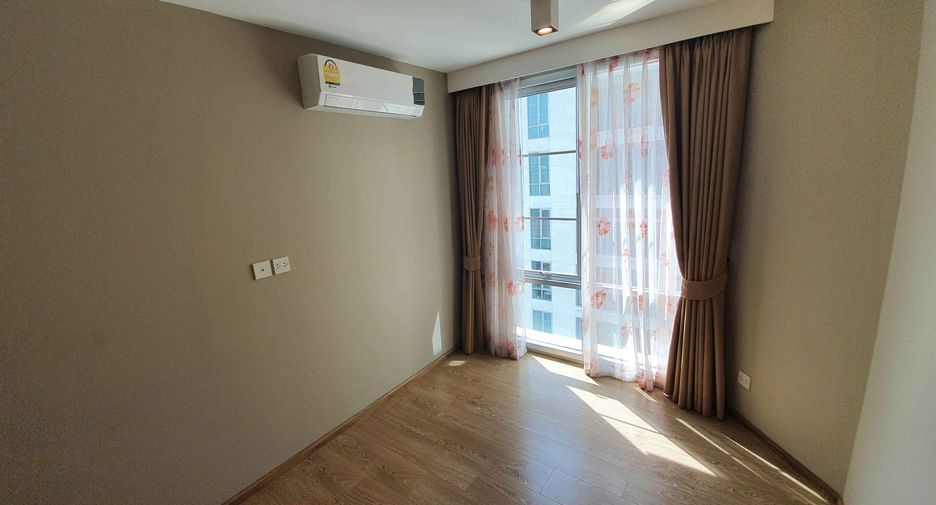 For rent and for sale 2 bedrooms condo in Watthana, Bangkok
