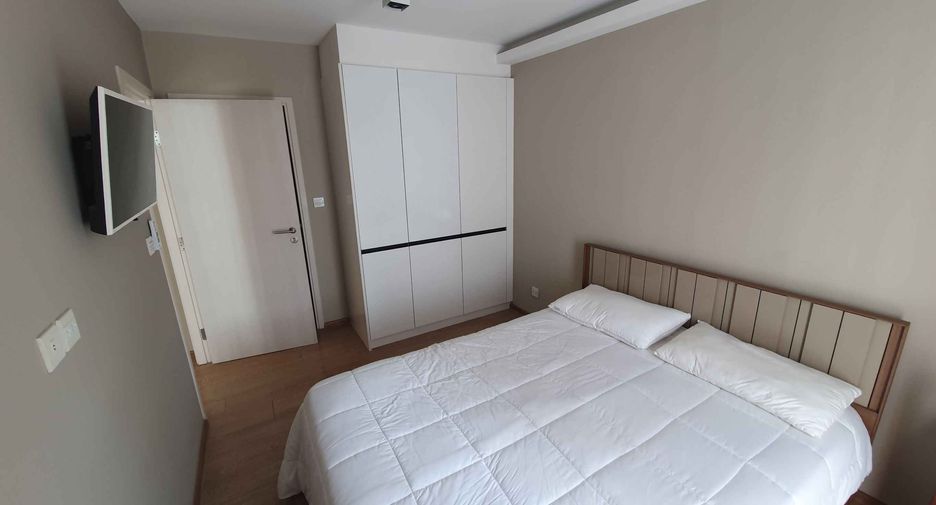 For rent and for sale 2 bedrooms condo in Watthana, Bangkok