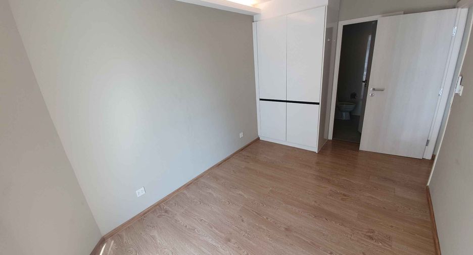 For rent and for sale 2 bedrooms condo in Watthana, Bangkok