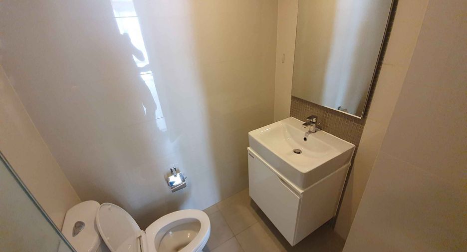 For rent and for sale 2 bedrooms condo in Watthana, Bangkok