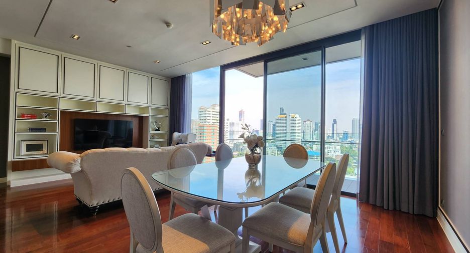 For rent and for sale 2 bedrooms condo in Khlong Toei, Bangkok