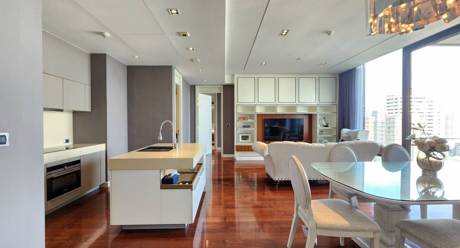 For rent and for sale 2 bedrooms condo in Khlong Toei, Bangkok