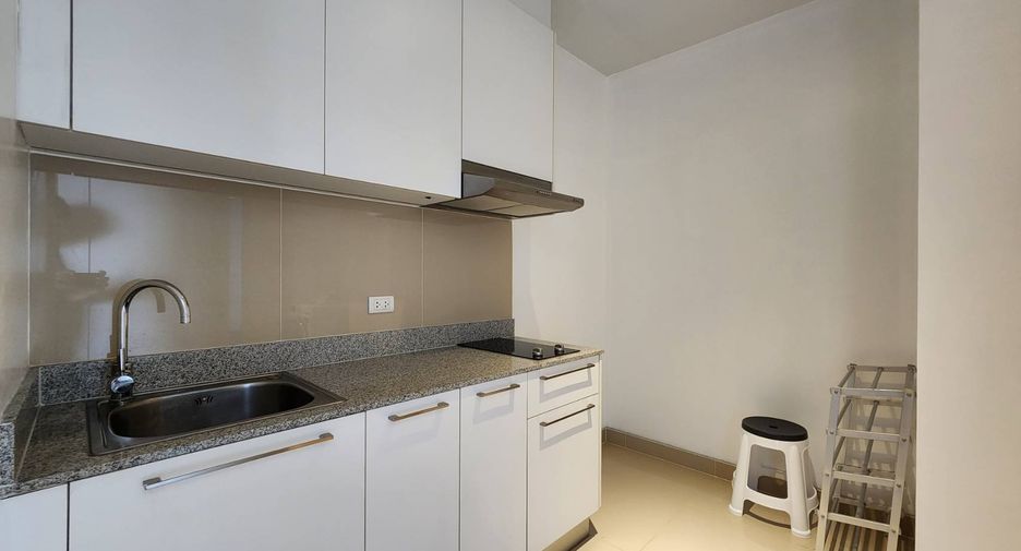 For rent and for sale 2 bedrooms condo in Khlong Toei, Bangkok