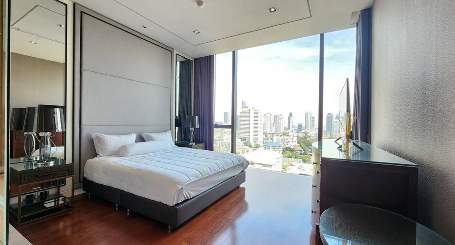 For rent and for sale 2 bedrooms condo in Khlong Toei, Bangkok