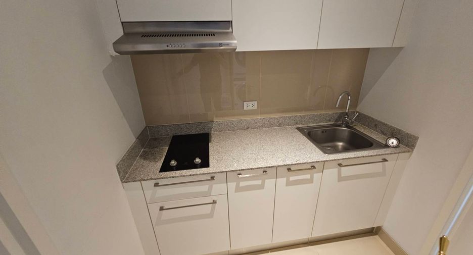 For rent and for sale 2 bedrooms condo in Khlong Toei, Bangkok