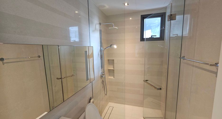 For rent and for sale 2 bedrooms condo in Khlong Toei, Bangkok