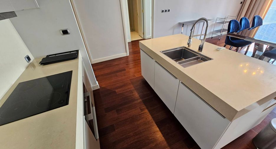 For rent and for sale 2 bedrooms condo in Khlong Toei, Bangkok