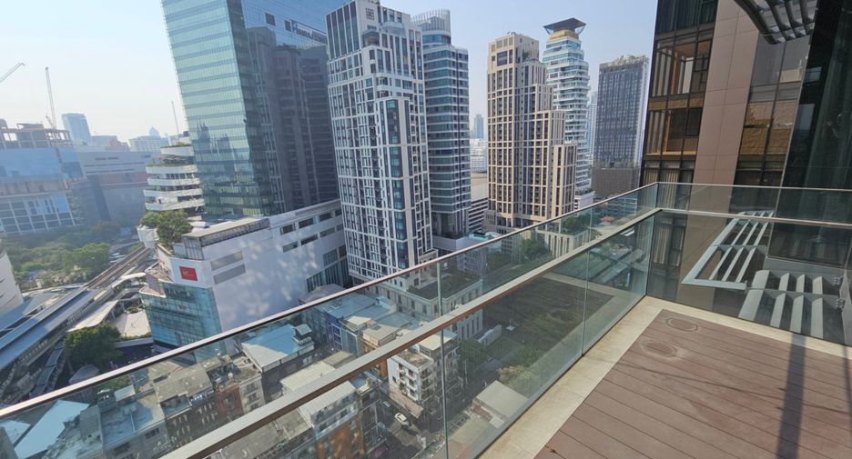 For rent and for sale 2 bedrooms condo in Khlong Toei, Bangkok