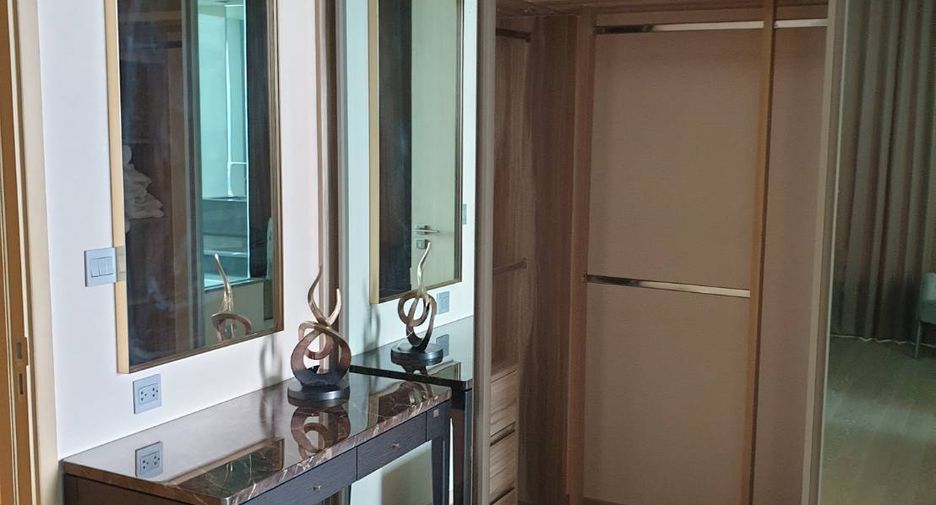 For rent and for sale 2 bedrooms condo in Watthana, Bangkok