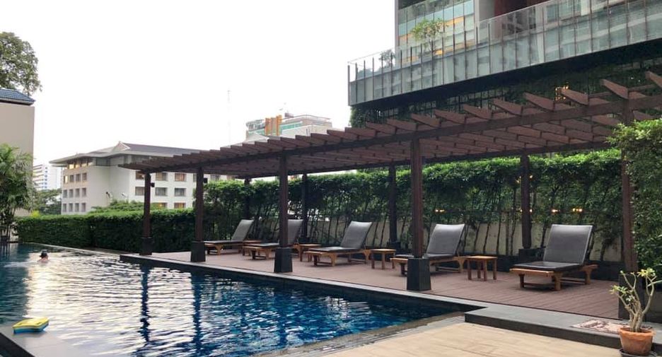 For rent and for sale 1 bed condo in Pathum Wan, Bangkok