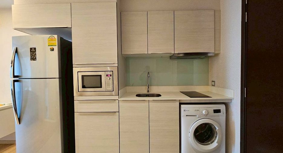 Wohnung zur Miete und zum Kauf mit 1 Zimmer in Watthana, Bangkok