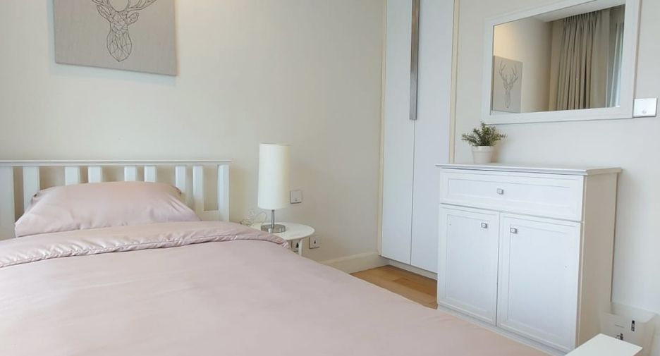 For rent and for sale 2 bedrooms condo in Sathon, Bangkok