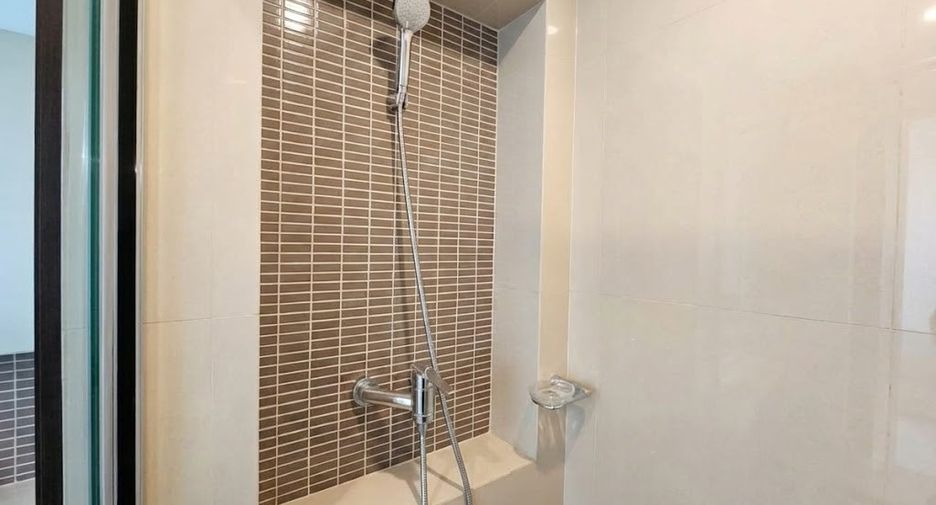 For rent and for sale 2 bedrooms condo in Watthana, Bangkok