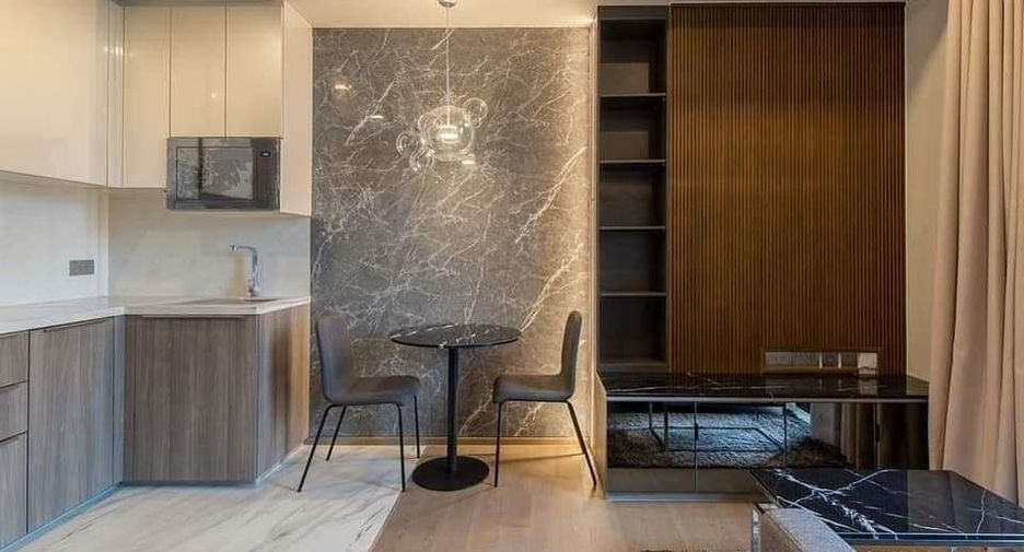For rent and for sale 1 bed condo in Khlong Toei, Bangkok