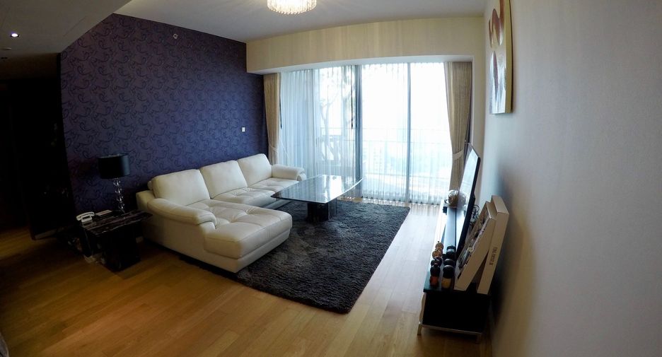For rent and for sale 2 bedrooms condo in Sathon, Bangkok