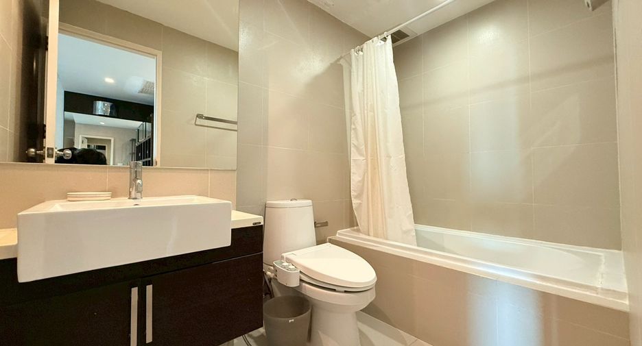 For rent and for sale 2 bedrooms condo in Khlong Toei, Bangkok