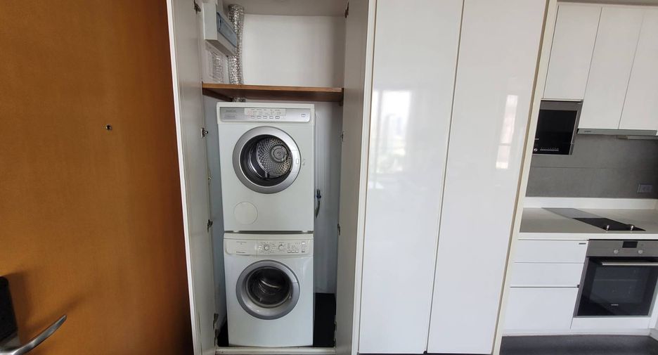 For rent and for sale 1 bed condo in Khlong Toei, Bangkok